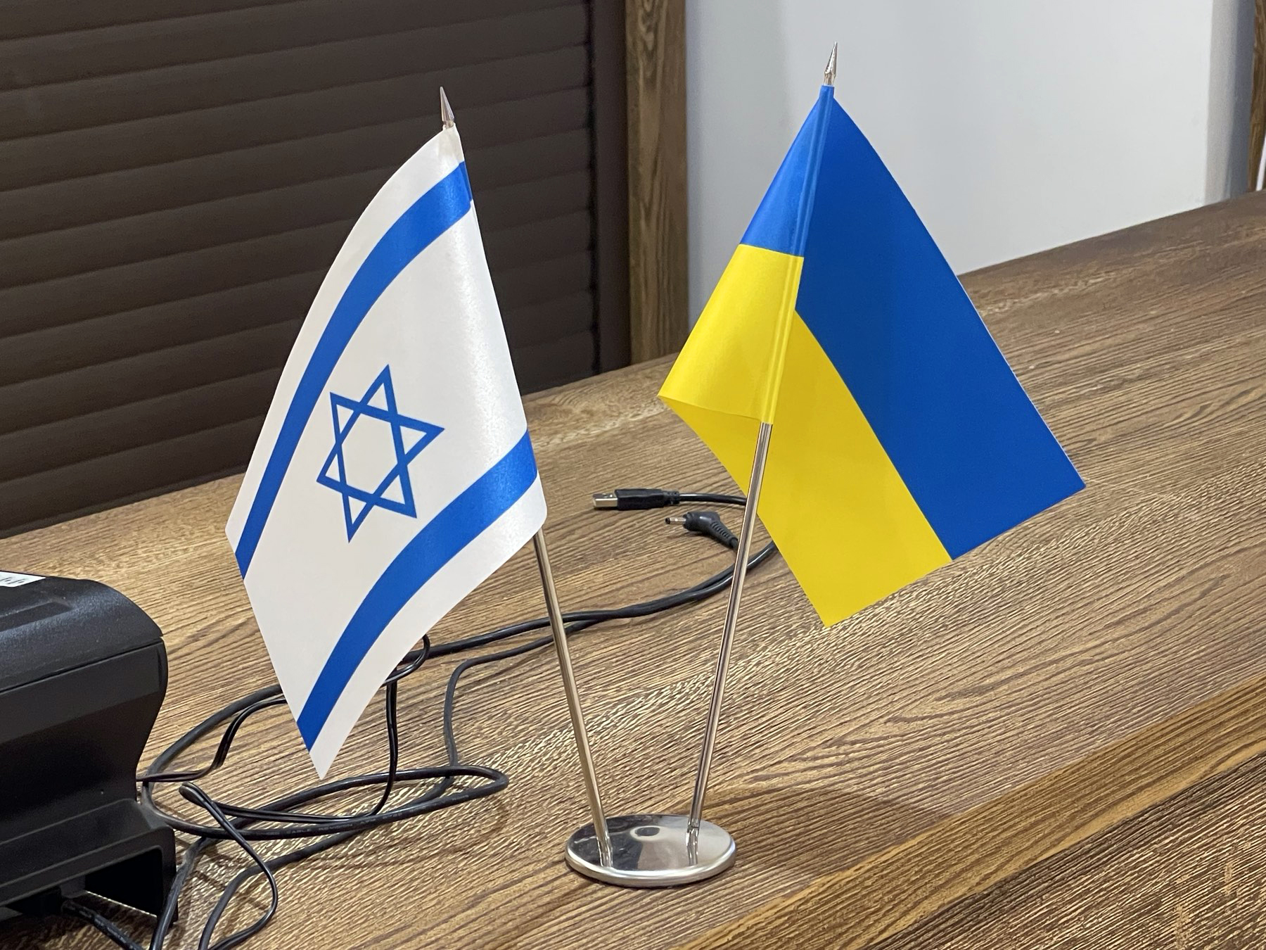 Флажок настольный двойной - 6